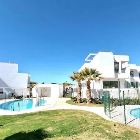 Σπίτι διακοπών Modern Terrassed House Close Μάλαγα