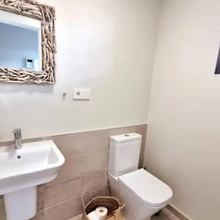 Modern Terrassed House Close Σπίτι διακοπών
