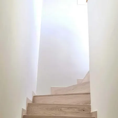 Σπίτι διακοπών Modern Terrassed House Close *