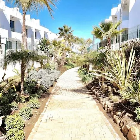 Modern Terrassed House Close * Μάλαγα